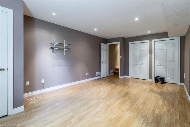 201 Maltby Road W, House detached with 5 bedrooms, 3 bathrooms and 13 parking in Guelph ON | Image 27