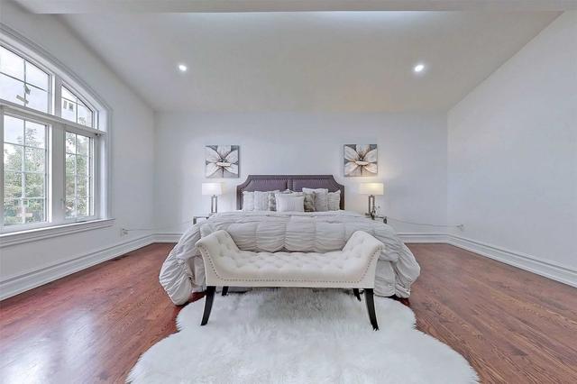 18 Commonwealth Ave, House detached with 5 bedrooms, 5 bathrooms and 6 parking in Toronto ON | Image 13