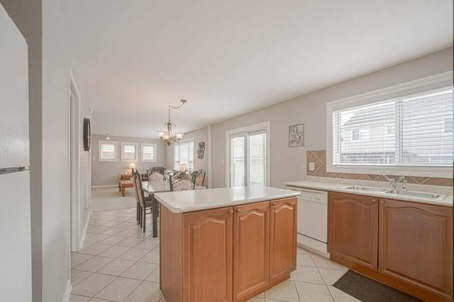 14 Fireside Dr, House detached with 4 bedrooms, 3 bathrooms and 5 parking in Brampton ON | Image 5