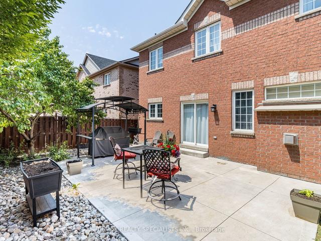 22 Ryegrass Cres, House detached with 4 bedrooms, 4 bathrooms and 6 parking in Brampton ON | Image 32
