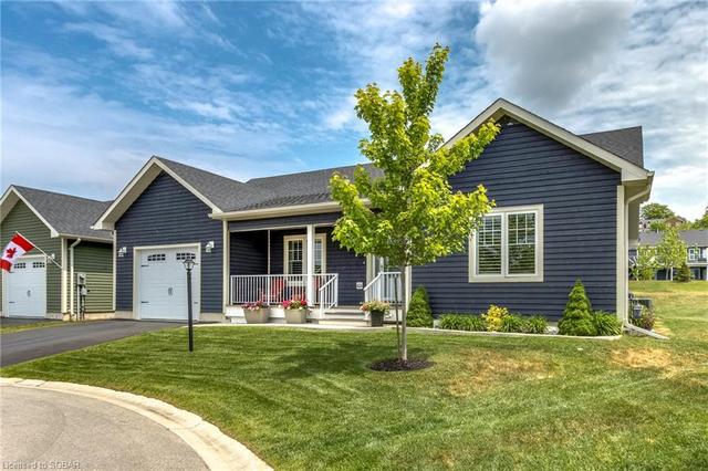 22 Grew Crescent, House detached with 2 bedrooms, 2 bathrooms and 3 parking in Penetanguishene ON | Image 1