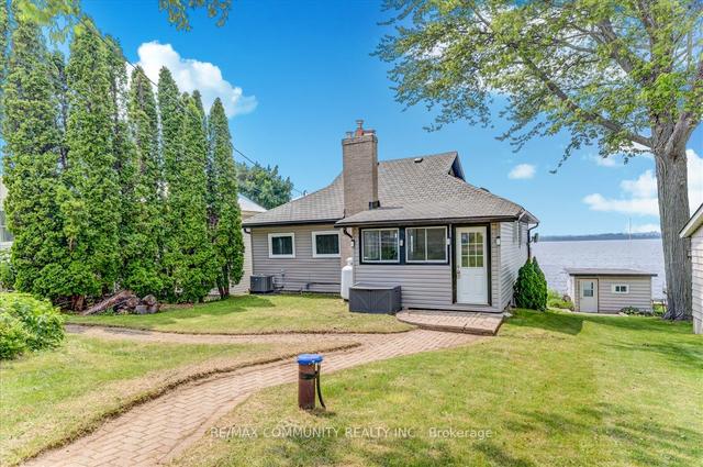 213 Snug Harbour Rd, House detached with 2 bedrooms, 2 bathrooms and 5 parking in Kawartha Lakes ON | Image 12