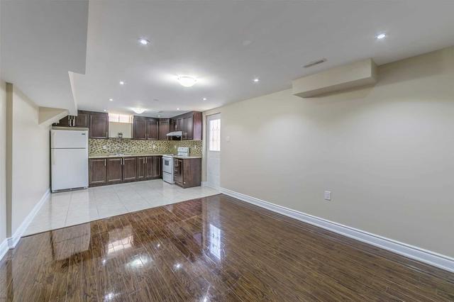 58 Citadel Cres, House detached with 4 bedrooms, 4 bathrooms and 6 parking in Brampton ON | Image 32
