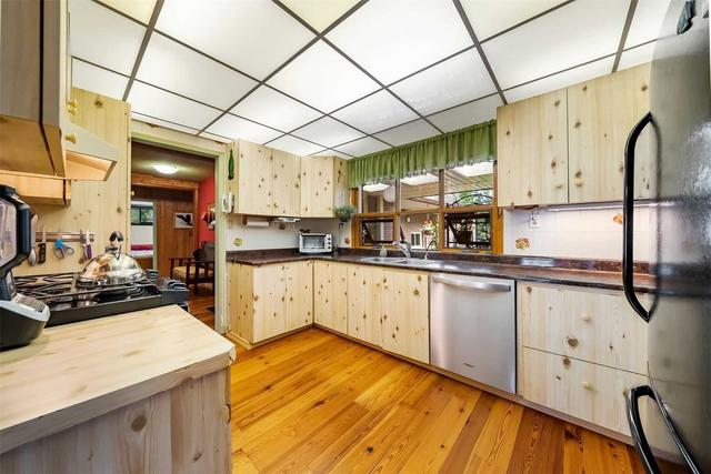 6 Burnie Rd, House detached with 4 bedrooms, 2 bathrooms and 7 parking in Georgina ON | Image 9