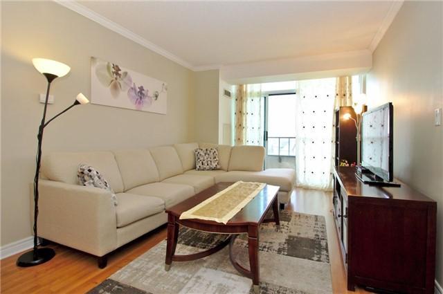 504 - 100 Promenade Circ, Condo with 2 bedrooms, 2 bathrooms and 1 parking in Vaughan ON | Image 9