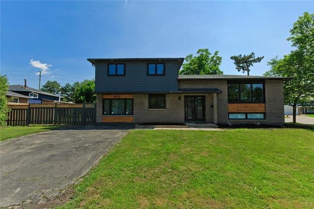 854 Cabot Trail, House detached with 5 bedrooms, 3 bathrooms and 4 parking in Milton ON | Image 1