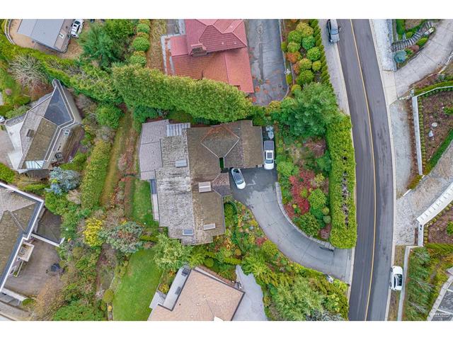 1521 Chartwell Drive, House detached with 6 bedrooms, 6 bathrooms and null parking in West Vancouver BC | Image 36