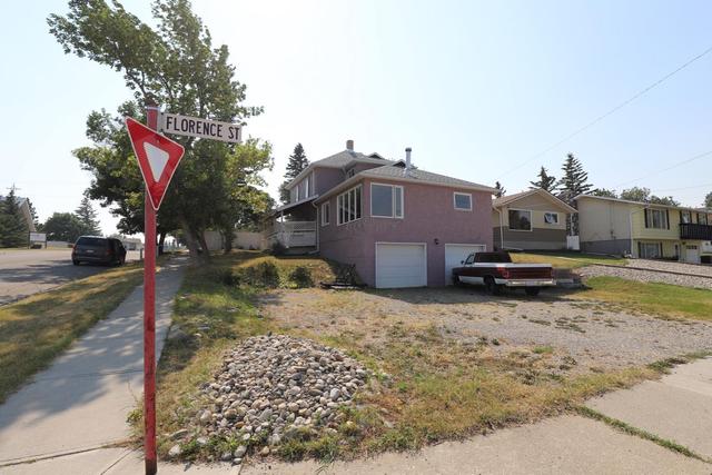 908 East Avenue, House detached with 4 bedrooms, 2 bathrooms and 6 parking in Improvement District No.  4 Waterton AB | Image 23