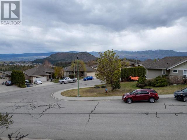 2304 Shannon Heights Place, House detached with 4 bedrooms, 2 bathrooms and 6 parking in West Kelowna BC | Image 29
