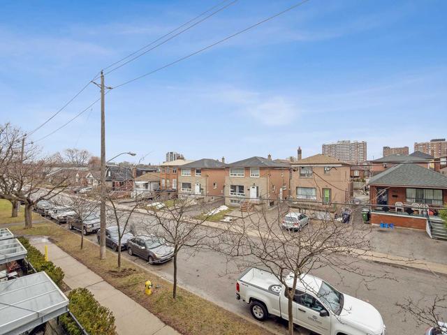 210 - 550 Hopewell Ave, Condo with 2 bedrooms, 2 bathrooms and 1 parking in Toronto ON | Image 32
