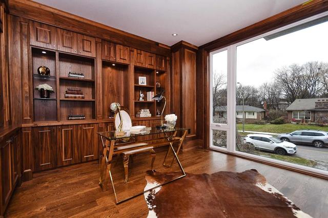 27 George Henry Blvd, House detached with 5 bedrooms, 8 bathrooms and 7 parking in Toronto ON | Image 11