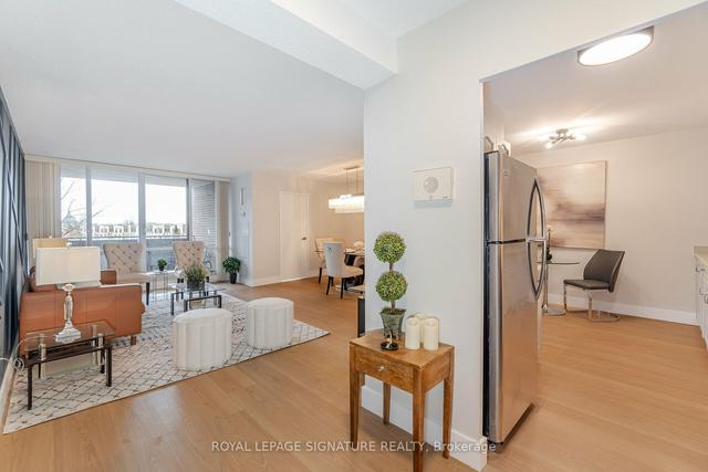 401 - 716 The West Mall, Condo with 2 bedrooms, 2 bathrooms and 1 parking in Toronto ON | Image 22