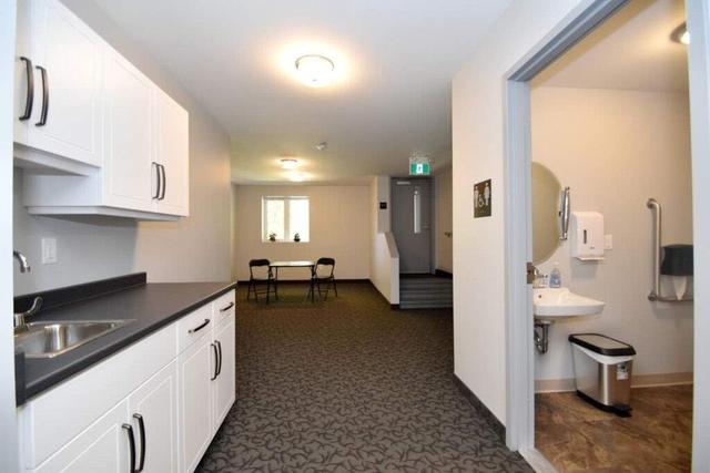206 - 850 Alpha St, Condo with 2 bedrooms, 1 bathrooms and 2 parking in Owen Sound ON | Image 5
