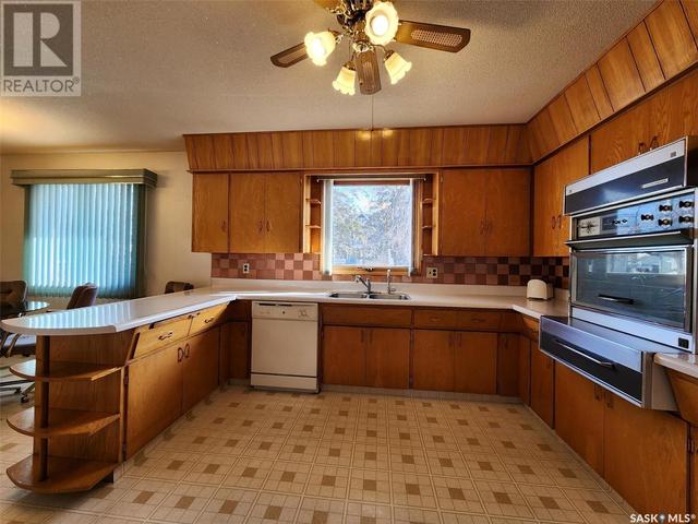 900 Wolseley Avenue, House detached with 3 bedrooms, 3 bathrooms and null parking in Grenfell SK | Image 10