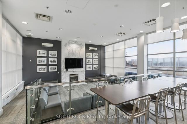 1228 - 1 Shaw St, Condo with 1 bedrooms, 1 bathrooms and 0 parking in Toronto ON | Image 15