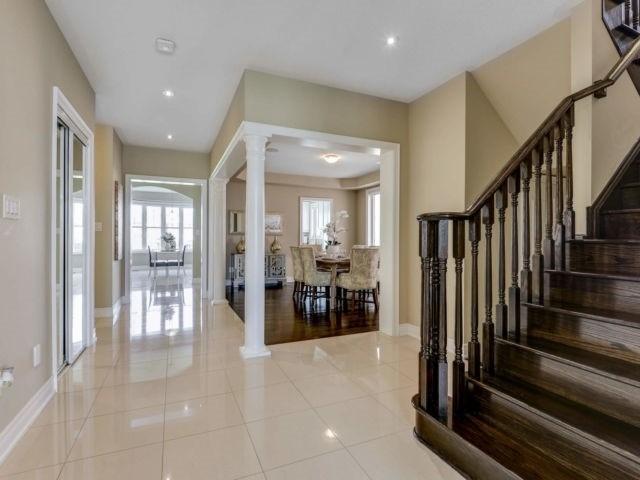 59 Pathway Dr, House detached with 5 bedrooms, 4 bathrooms and 2 parking in Brampton ON | Image 4