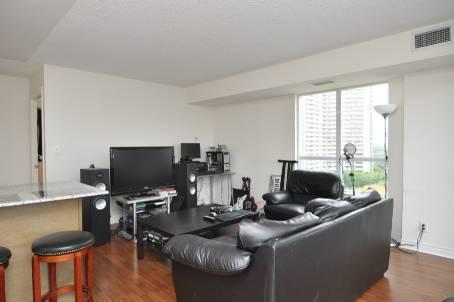 1014 - 225 Wellesley St E, Condo with 2 bedrooms, 2 bathrooms and 1 parking in Toronto ON | Image 4
