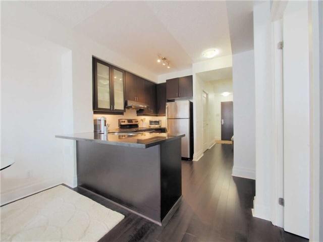 405 - 111 Upper Duke Cres, Condo with 1 bedrooms, 1 bathrooms and 1 parking in Markham ON | Image 6