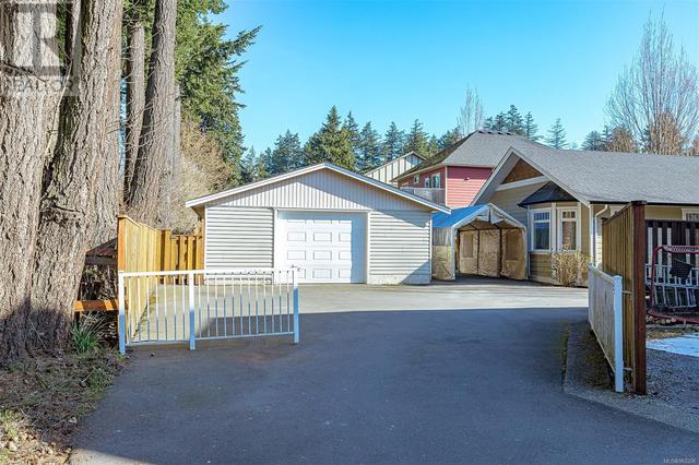 3438 Happy Valley Rd, House detached with 3 bedrooms, 2 bathrooms and 2 parking in Langford BC | Image 21