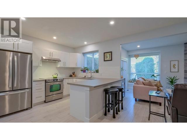 15 - 316 Whitman Road, House attached with 3 bedrooms, 2 bathrooms and 2 parking in Kelowna BC | Image 25