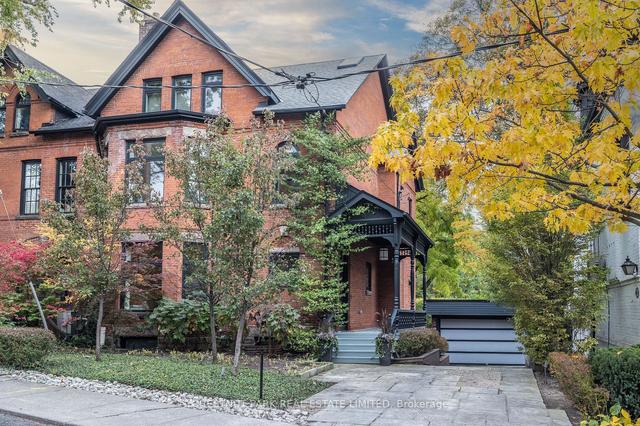 4 Meredith Cres, House semidetached with 4 bedrooms, 5 bathrooms and 4 parking in Toronto ON | Image 1