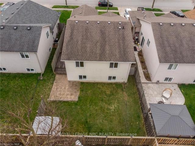 8213 Harvest Cres, House detached with 3 bedrooms, 2 bathrooms and 3 parking in Niagara Falls ON | Image 15