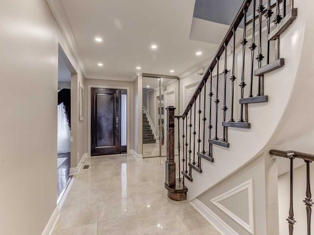 181 Hupfield Tr, House detached with 4 bedrooms, 3 bathrooms and 6 parking in Toronto ON | Image 26