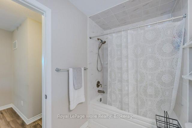114 Daylily Lane, Townhouse with 3 bedrooms, 2 bathrooms and 2 parking in Kitchener ON | Image 24