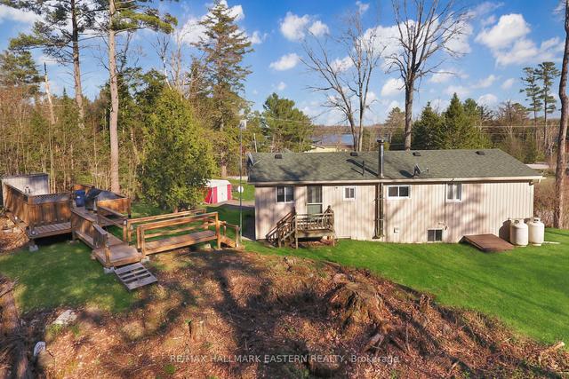 406 Kennedy Dr, House detached with 2 bedrooms, 1 bathrooms and 8 parking in Trent Lakes ON | Image 15