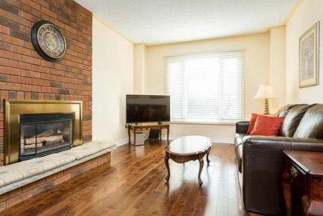 439 Golden Oak Dr, House detached with 4 bedrooms, 4 bathrooms and 2 parking in Oakville ON | Image 7