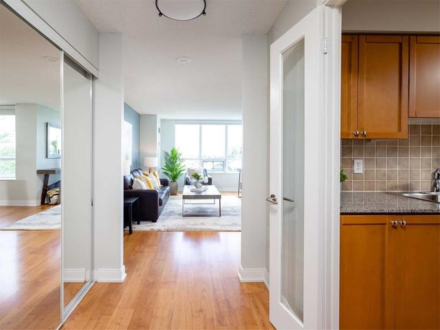 235 - 35 Viking Lane, Condo with 2 bedrooms, 2 bathrooms and 2 parking in Toronto ON | Image 5