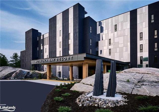 309 - 120 Carrick Tr, Condo with 1 bedrooms, 1 bathrooms and 1 parking in Gravenhurst ON | Card Image