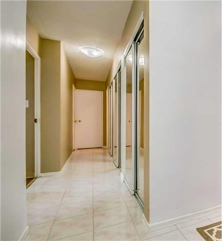 1002 - 20 Gilder Dr, Condo with 3 bedrooms, 2 bathrooms and 54 parking in Toronto ON | Image 7