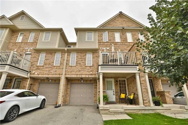 663 Speyer Circ, House attached with 3 bedrooms, 2 bathrooms and 2 parking in Milton ON | Image 1