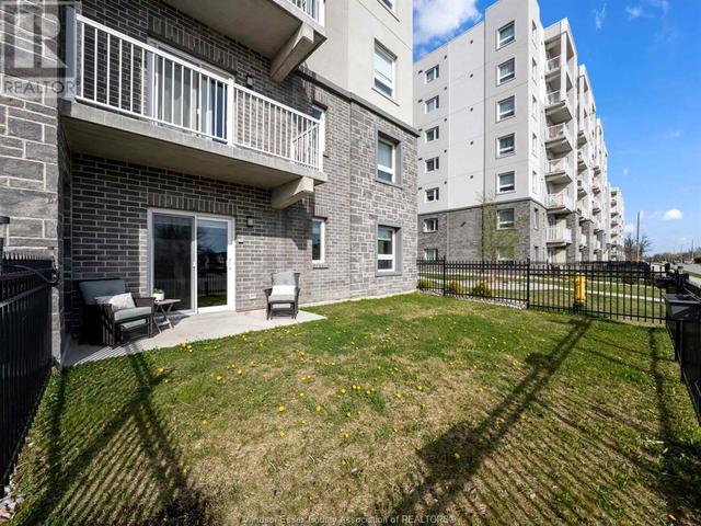 102 - 1675 Banwell, Condo with 2 bedrooms, 2 bathrooms and null parking in Windsor ON | Image 2
