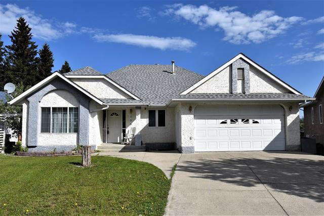 106 Gitzel Cove, House detached with 3 bedrooms, 3 bathrooms and 7 parking in Hinton AB | Image 1