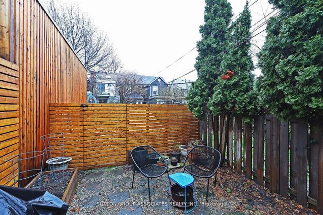 27 Heintzman St, House attached with 3 bedrooms, 3 bathrooms and 1 parking in Toronto ON | Image 30