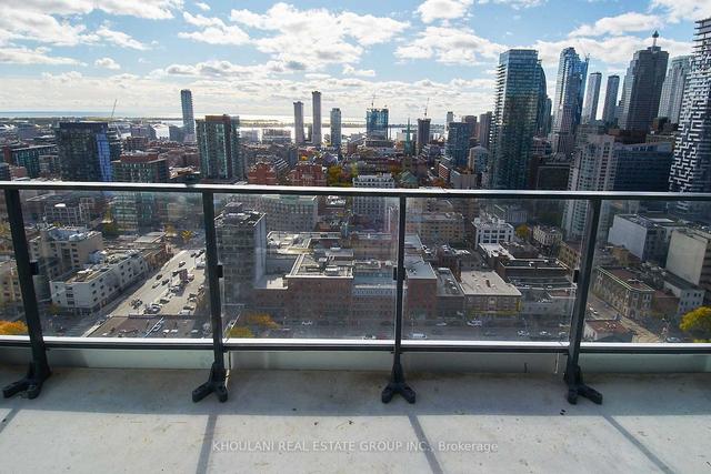 ph6 - 77 Shuter St, Condo with 2 bedrooms, 2 bathrooms and 1 parking in Toronto ON | Image 4