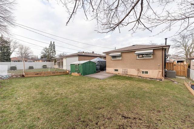 60 Braemar Dr, House detached with 3 bedrooms, 2 bathrooms and 5 parking in Brampton ON | Image 26