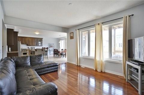 79 Sutherland Cres, House detached with 4 bedrooms, 3 bathrooms and 4 parking in Hamilton ON | Image 9