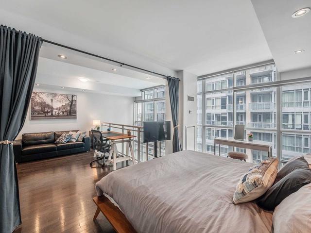 lph09 - 21 Nelson St, Condo with 1 bedrooms, 2 bathrooms and 1 parking in Toronto ON | Image 18