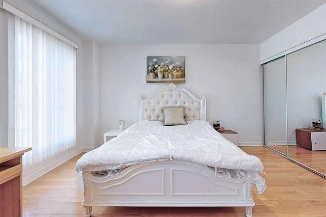 unit 5 - 757 Sheppard Ave W, House attached with 4 bedrooms, 3 bathrooms and 2 parking in Toronto ON | Image 22