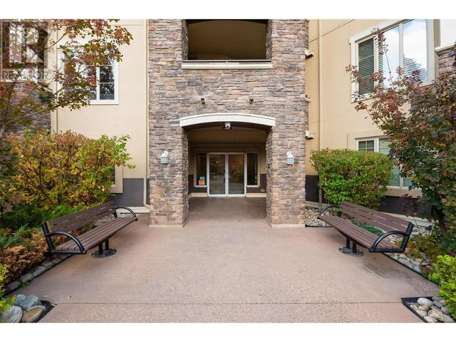 1416 - 1875 Country Club Drive, Condo with 2 bedrooms, 2 bathrooms and 2 parking in Kelowna BC | Image 7
