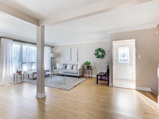 68 Marcella St, House detached with 3 bedrooms, 2 bathrooms and 4 parking in Toronto ON | Image 2