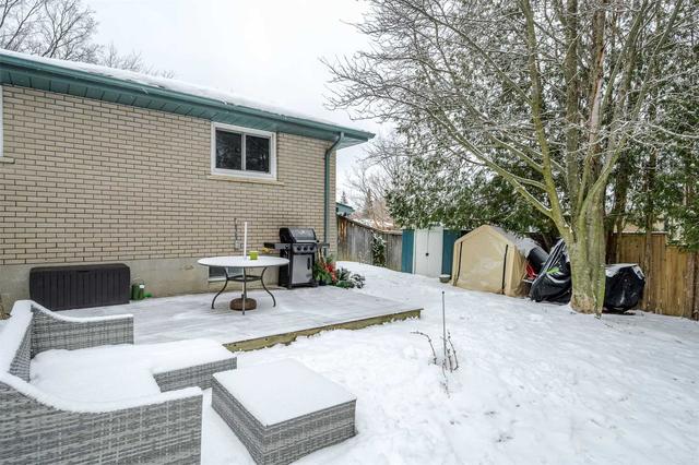 917 Cumberland Ave, House detached with 2 bedrooms, 2 bathrooms and 2 parking in Peterborough ON | Image 27