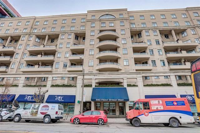 223 - 550 Front St W, Condo with 2 bedrooms, 1 bathrooms and 1 parking in Toronto ON | Image 2