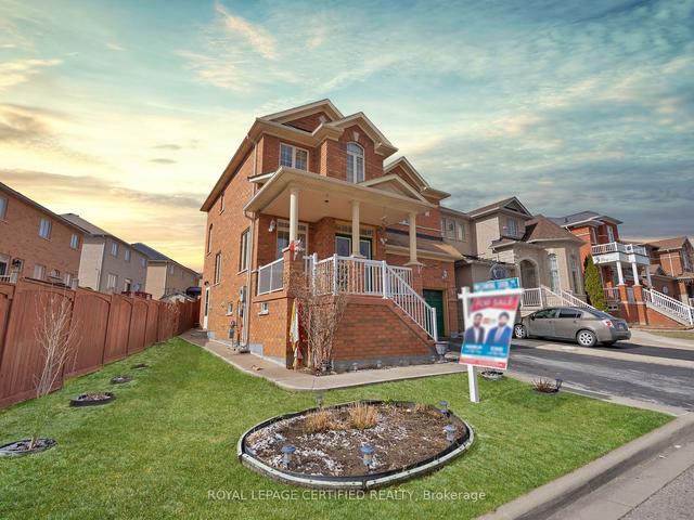 16 Frankford St, House detached with 4 bedrooms, 5 bathrooms and 6 parking in Brampton ON | Image 12