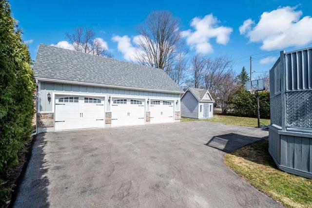 138 Baldwin St, House detached with 4 bedrooms, 2 bathrooms and 15 parking in Whitby ON | Image 31