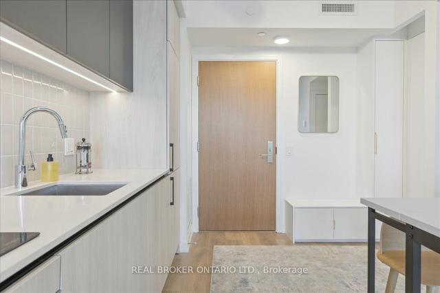 729 - 150 Logan Ave E, Condo with 1 bedrooms, 1 bathrooms and 0 parking in Toronto ON | Image 25