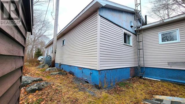 14 Ellenwood Street, Home with 5 bedrooms, 1 bathrooms and null parking in Queens NS | Image 5
